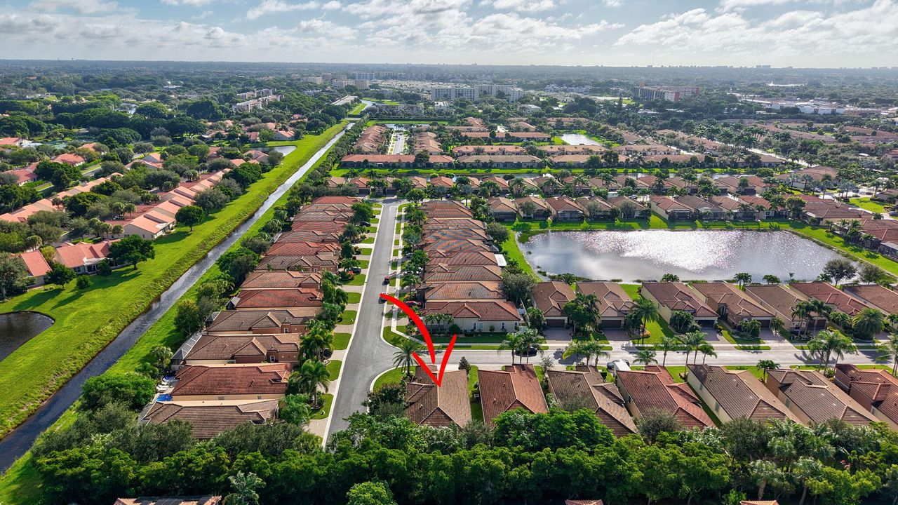 Active With Contract: $749,000 (2 beds, 2 baths, 1863 Square Feet)