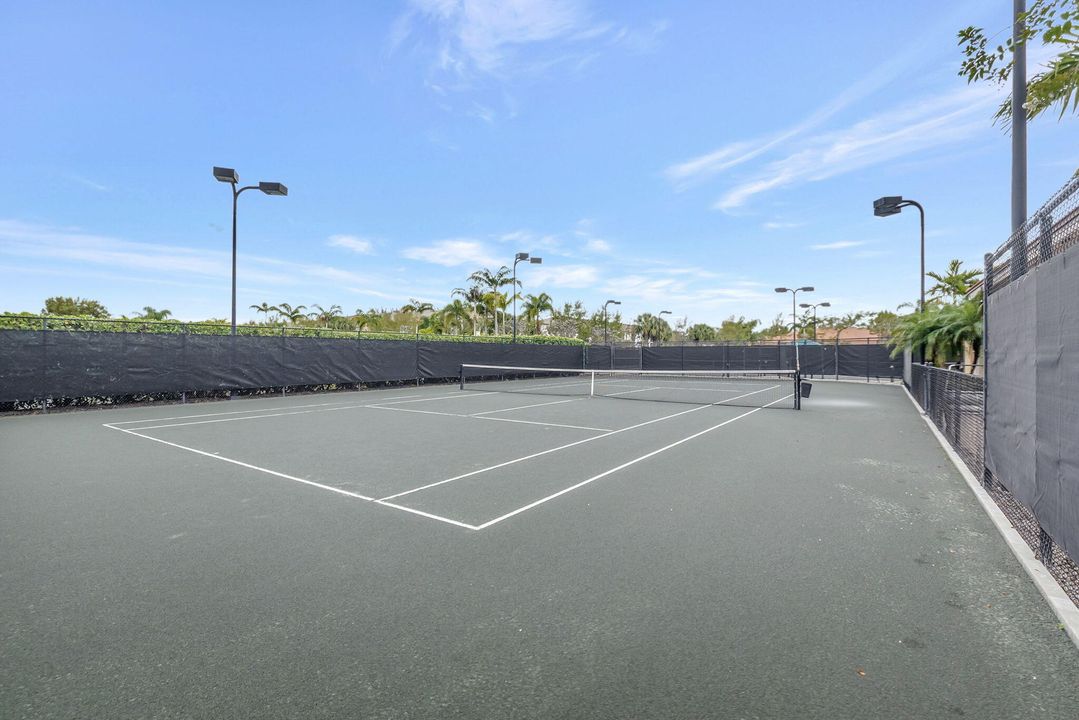 Active With Contract: $749,000 (2 beds, 2 baths, 1863 Square Feet)