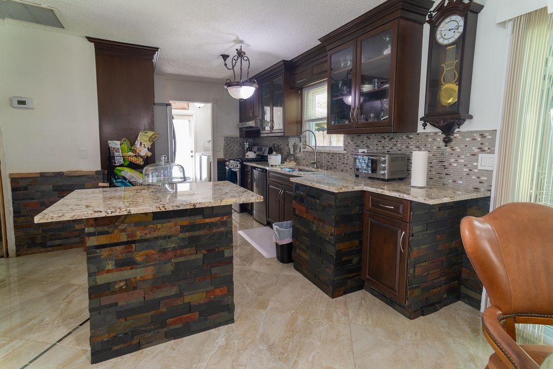 For Sale: $619,000 (3 beds, 2 baths, 1410 Square Feet)