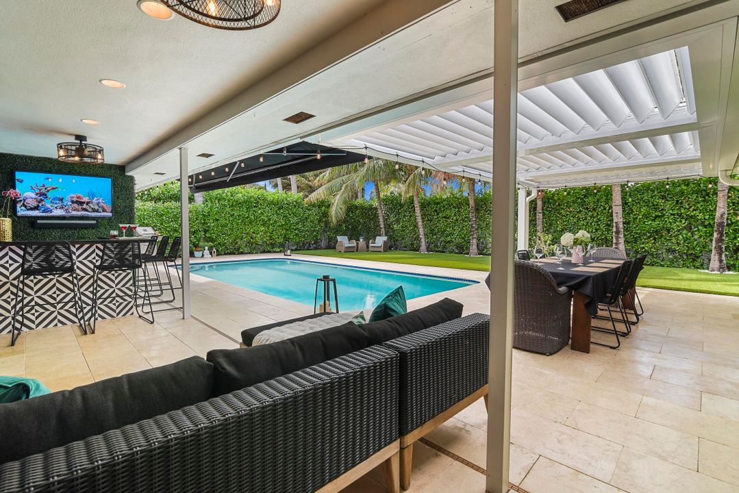 For Rent: $10,000 (3 beds, 2 baths, 1850 Square Feet)