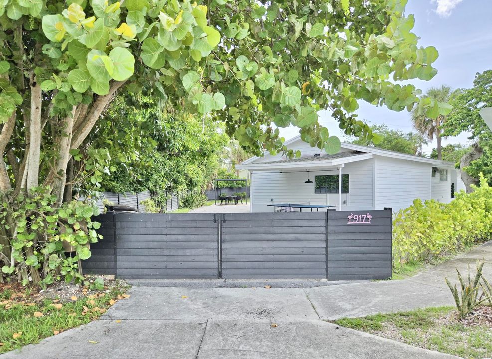 En Renta: $5,000 (4 camas, 3 baños, 1614 Pies cuadrados)