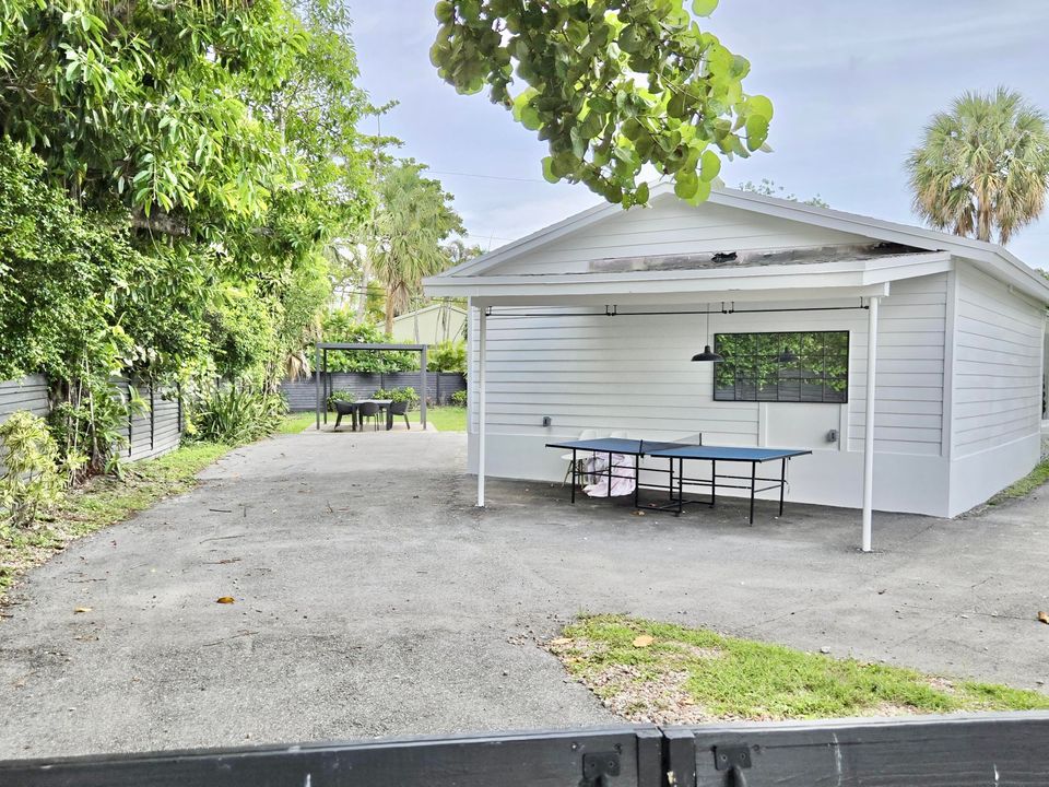 En Renta: $5,000 (4 camas, 3 baños, 1614 Pies cuadrados)