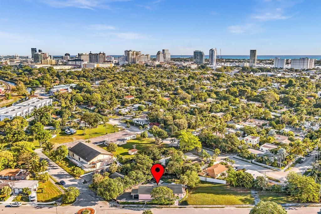 En Renta: $5,000 (4 camas, 3 baños, 1614 Pies cuadrados)