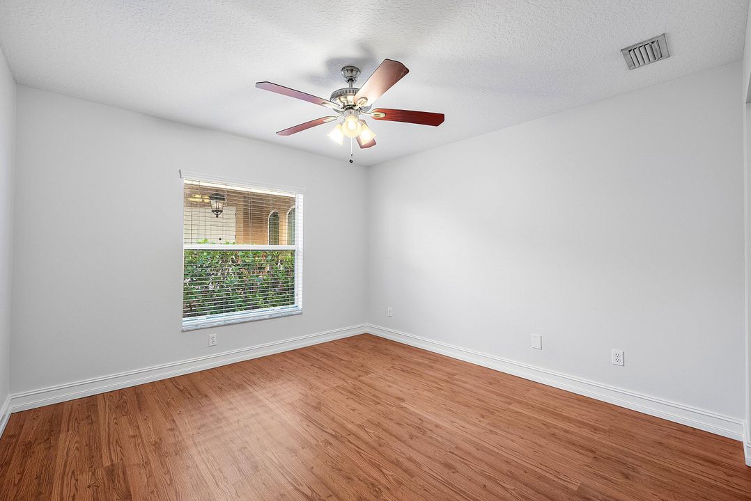 For Rent: $5,200 (5 beds, 3 baths, 2994 Square Feet)