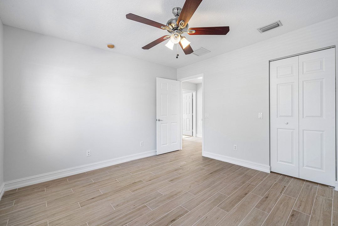 For Rent: $5,200 (5 beds, 3 baths, 2994 Square Feet)