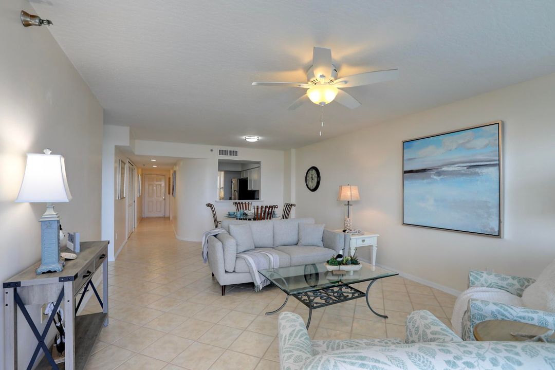 На продажу: $429,000 (2 спален, 2 ванн, 1337 Квадратных фут)