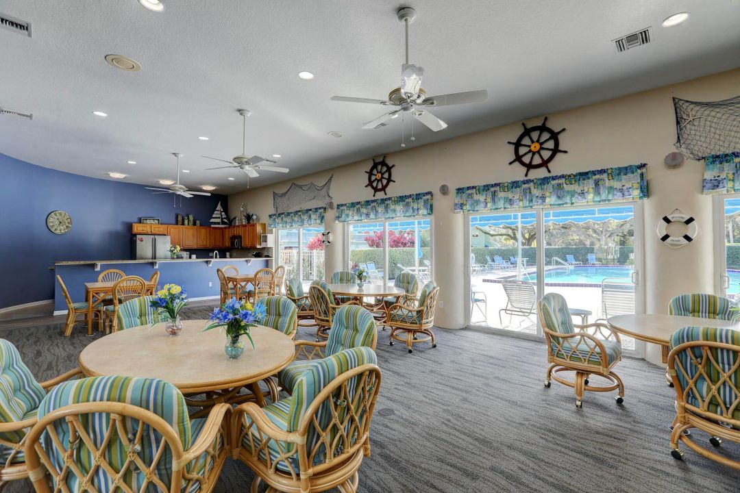 На продажу: $429,000 (2 спален, 2 ванн, 1337 Квадратных фут)