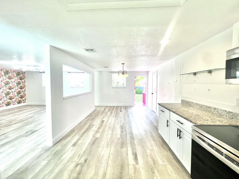 En Renta: $5,000 (4 camas, 3 baños, 1614 Pies cuadrados)