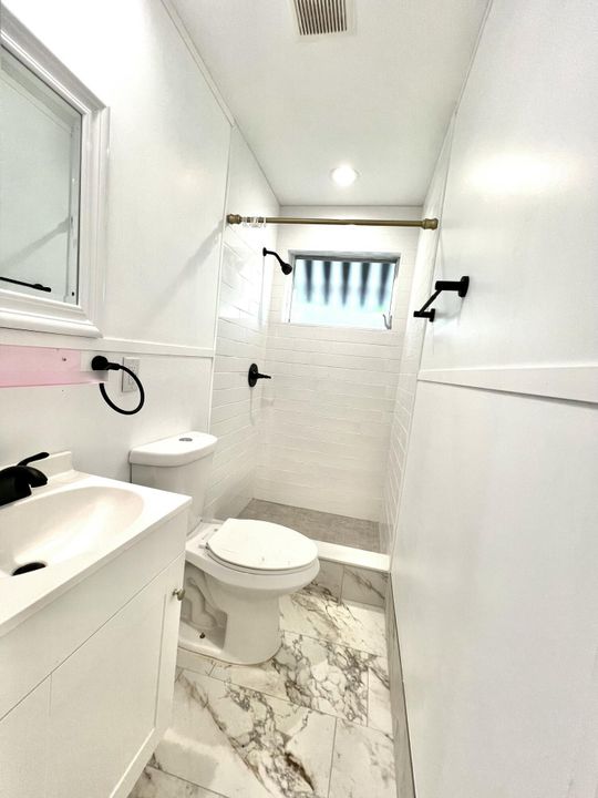 En Renta: $5,000 (4 camas, 3 baños, 1614 Pies cuadrados)