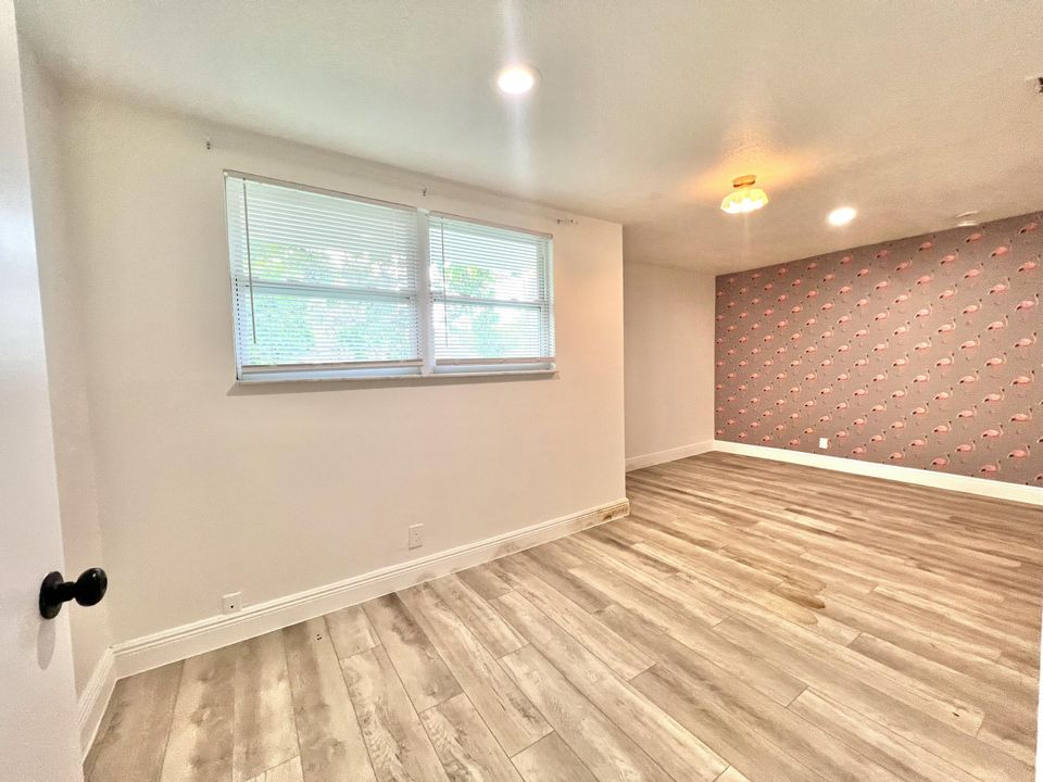 En Renta: $5,000 (4 camas, 3 baños, 1614 Pies cuadrados)