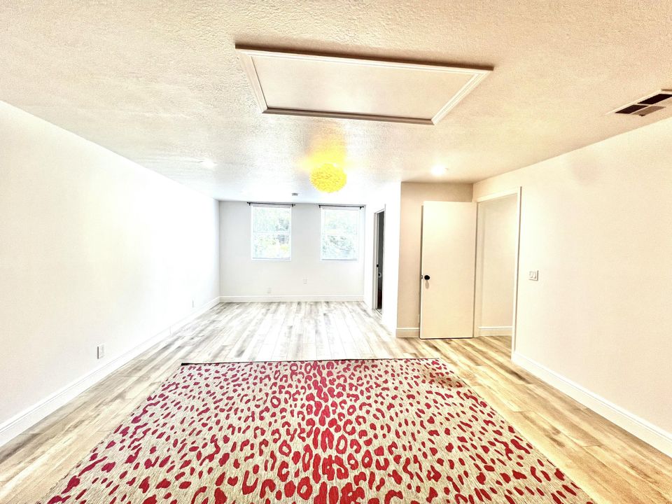 En Renta: $5,000 (4 camas, 3 baños, 1614 Pies cuadrados)