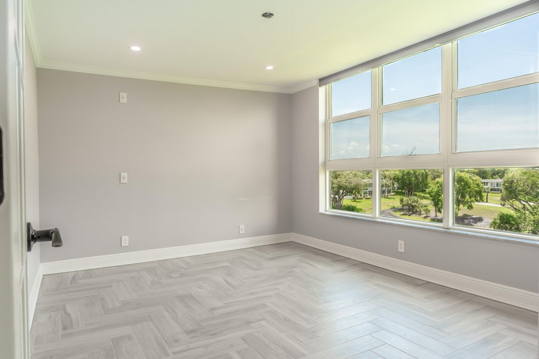 待售: $199,000 (2 贝兹, 2 浴室, 1100 平方英尺)