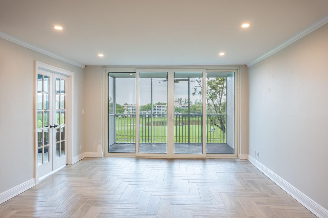 待售: $199,000 (2 贝兹, 2 浴室, 1100 平方英尺)