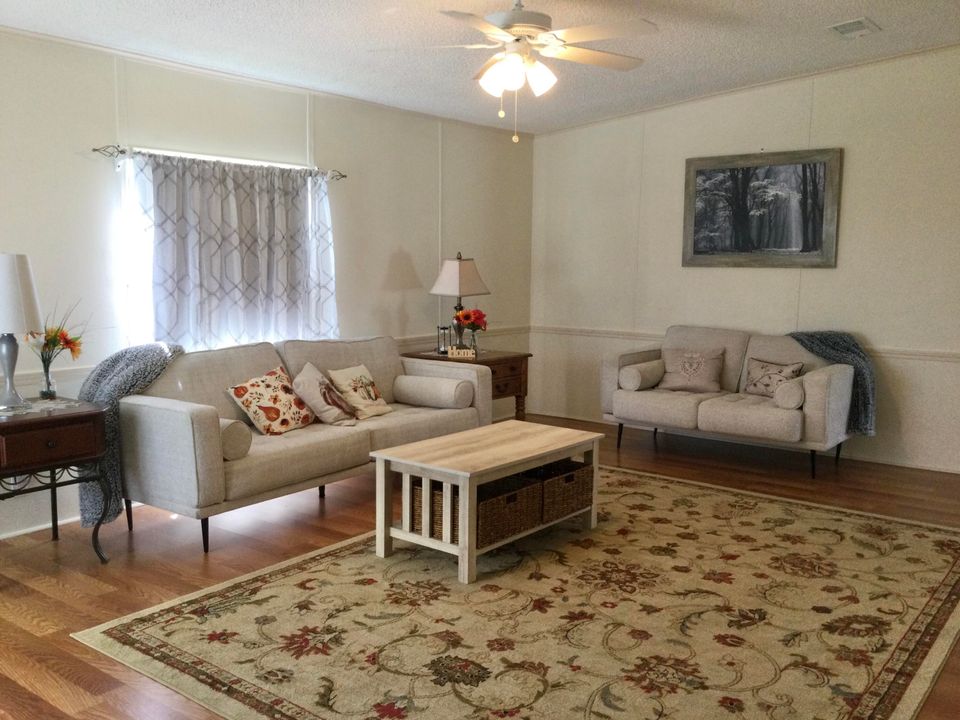 En Venta: $69,000 (2 camas, 2 baños, 1285 Pies cuadrados)