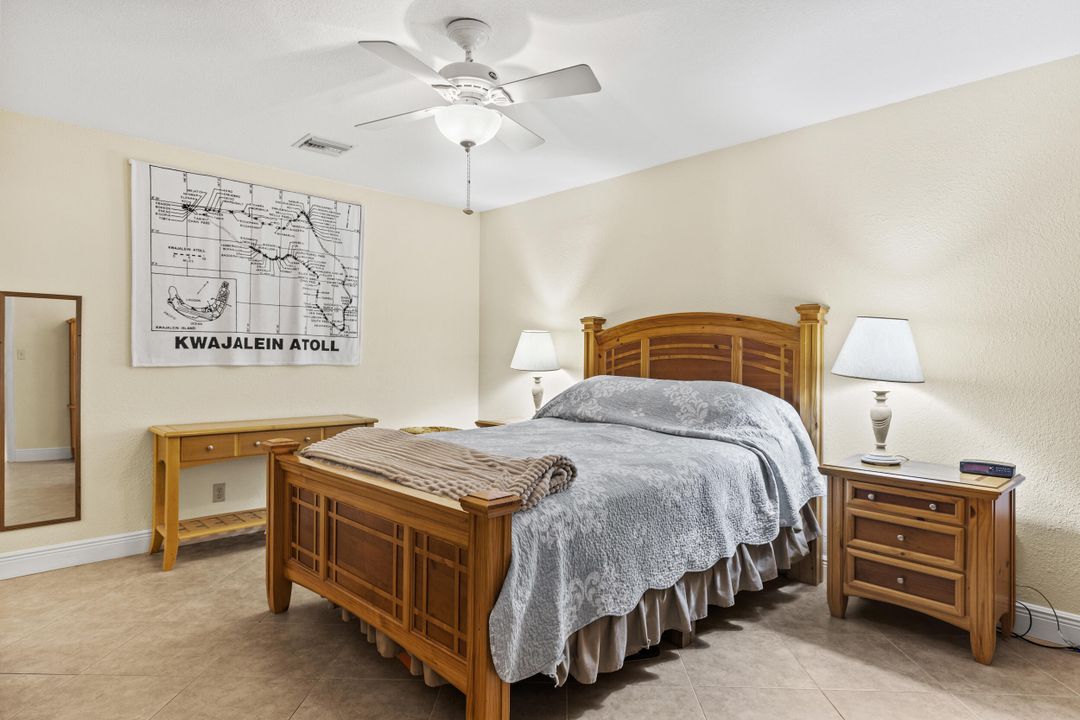 For Sale: $560,000 (3 beds, 2 baths, 1834 Square Feet)