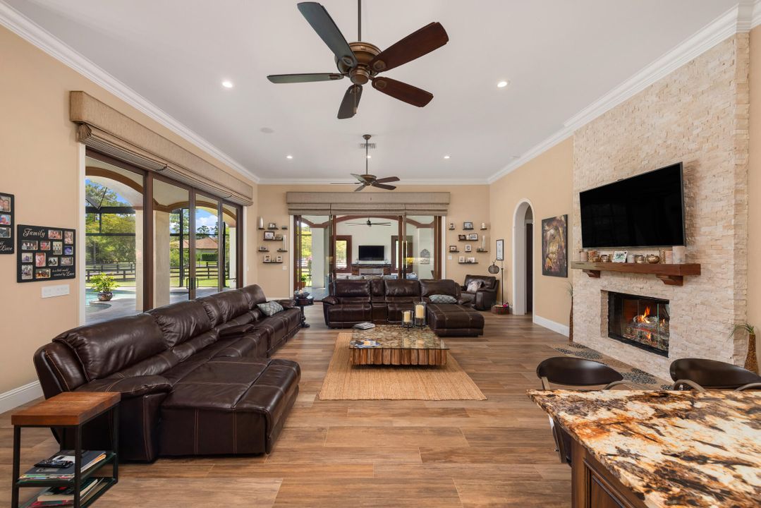 For Sale: $6,645,000 (5 beds, 5 baths, 5629 Square Feet)