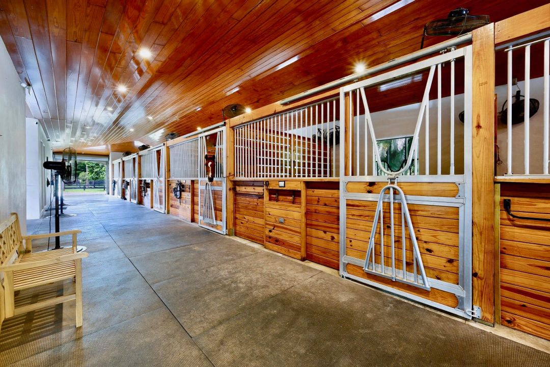 For Sale: $6,645,000 (5 beds, 5 baths, 5629 Square Feet)