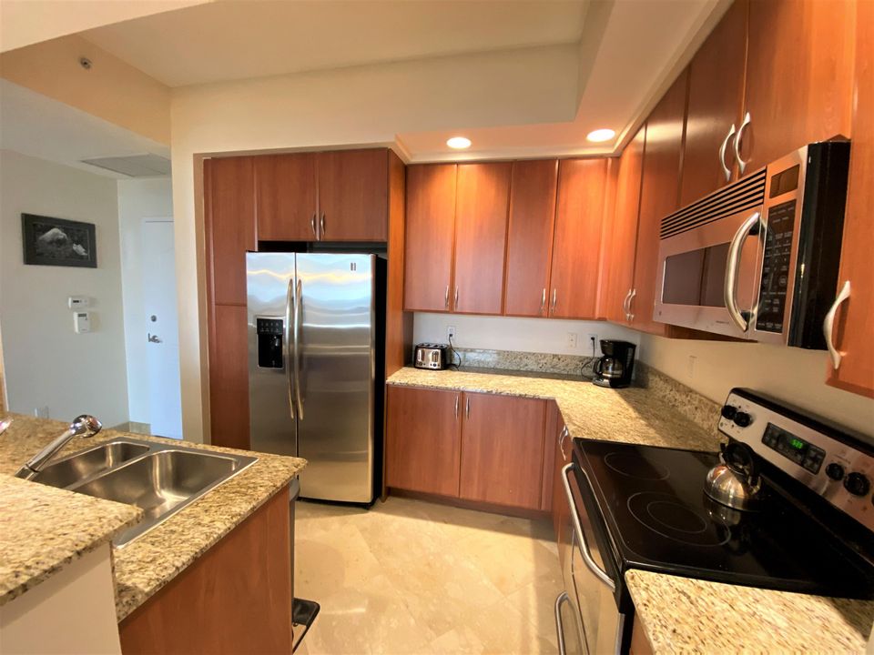 For Rent: $8,500 (2 beds, 2 baths, 1333 Square Feet)