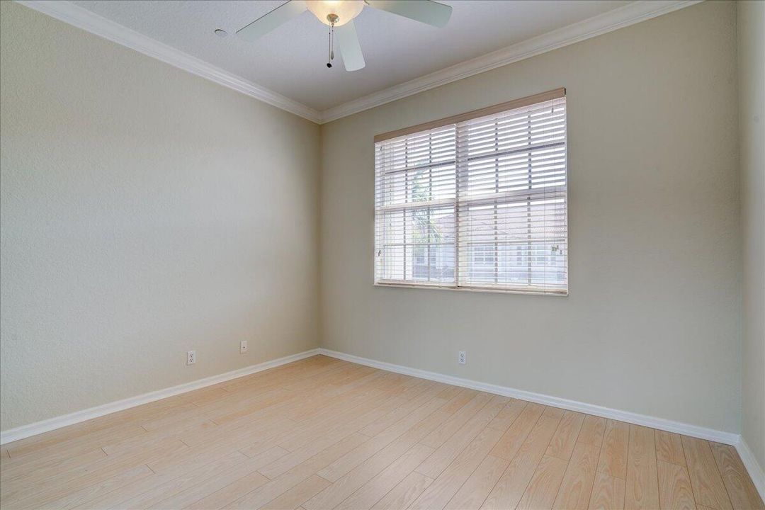 Active With Contract: $486,500 (3 beds, 2 baths, 2209 Square Feet)