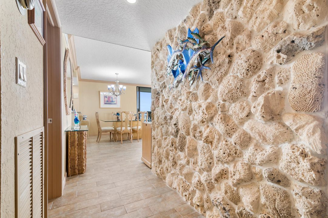 For Rent: $10,000 (2 beds, 2 baths, 1400 Square Feet)