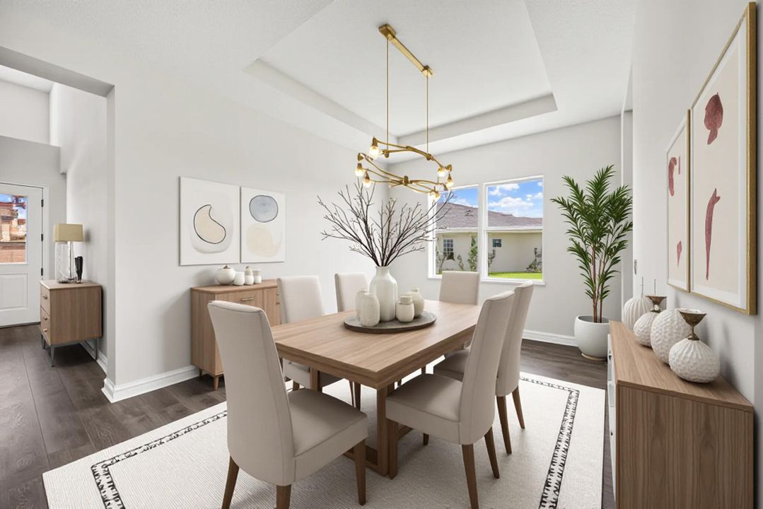 出租: $4,800 (5 贝兹, 4 浴室, 3172 平方英尺)