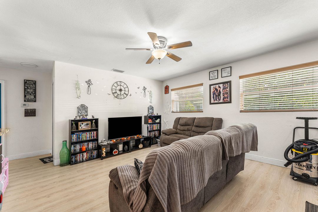 For Sale: $584,000 (0 beds, 0 baths, 1690 Square Feet)