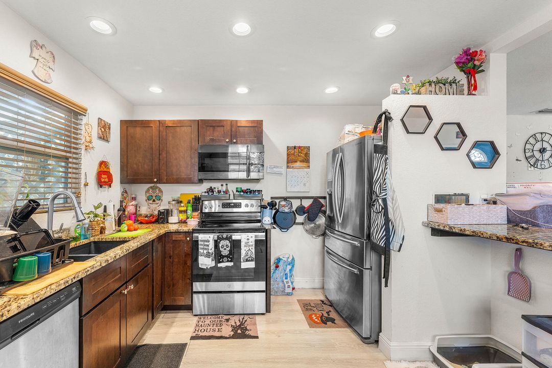 For Sale: $584,000 (0 beds, 0 baths, 1690 Square Feet)