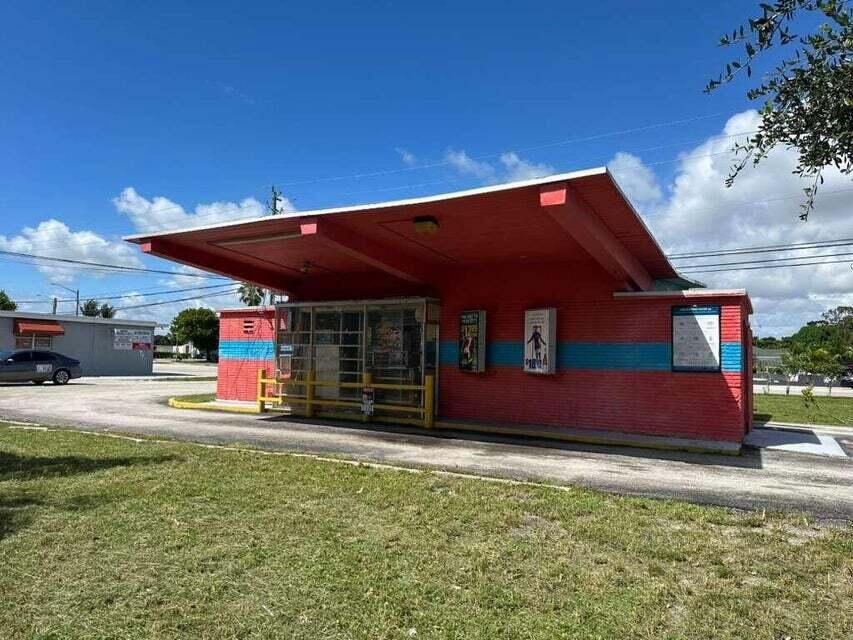 Recently Rented: $7,500 (0 beds, 1 baths, 546 Square Feet)