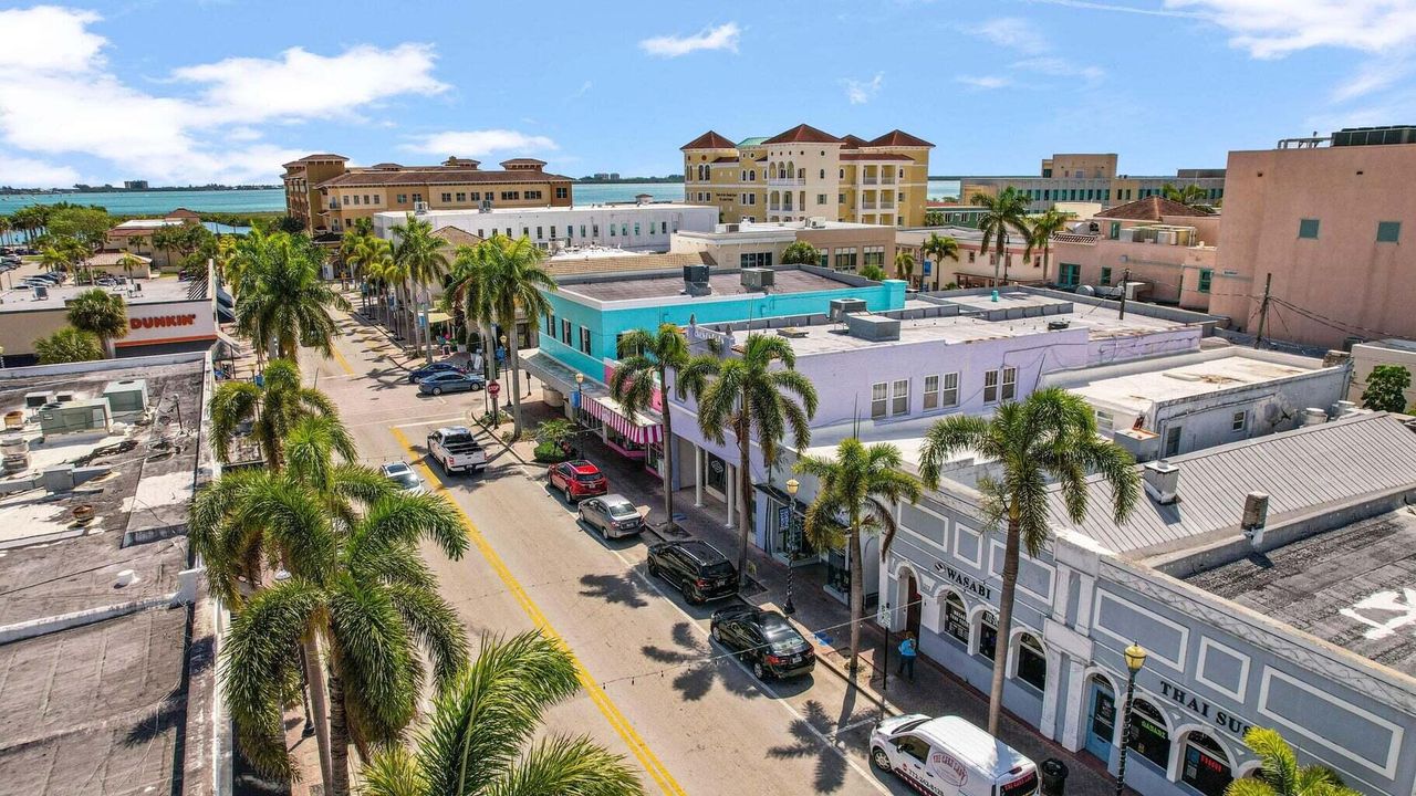 出租: $1,650 (1 贝兹, 1 浴室, 1000 平方英尺)