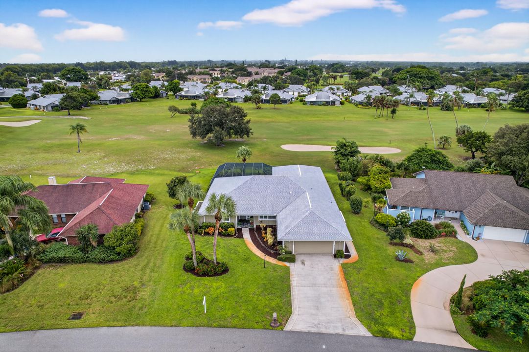 Под контрактом: $699,000 (3 спален, 2 ванн, 2693 Квадратных фут)