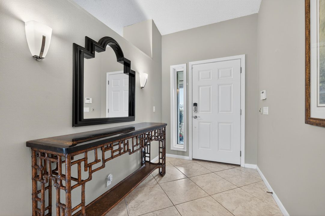 Под контрактом: $699,000 (3 спален, 2 ванн, 2693 Квадратных фут)