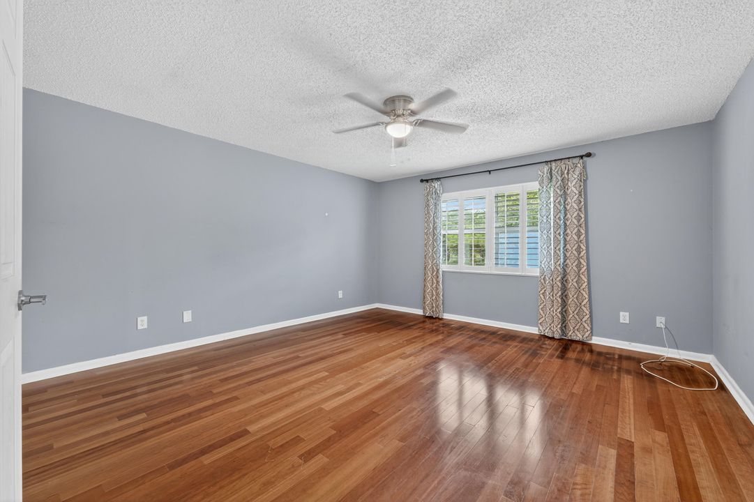 Под контрактом: $699,000 (3 спален, 2 ванн, 2693 Квадратных фут)