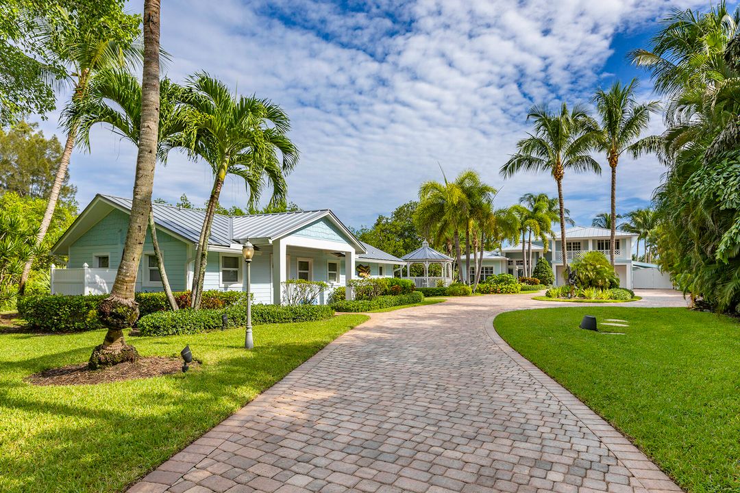 For Sale: $5,100,000 (6 beds, 5 baths, 4314 Square Feet)