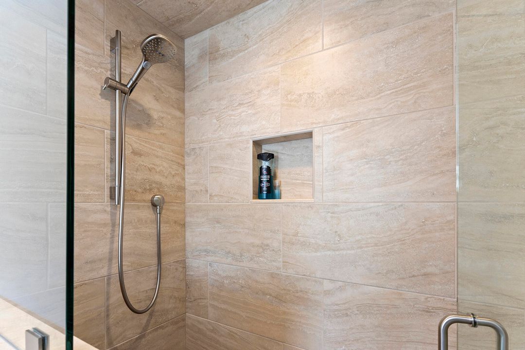 For Sale: $5,100,000 (6 beds, 5 baths, 4314 Square Feet)