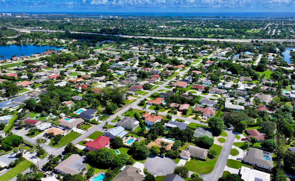 For Rent: $5,300 (4 beds, 3 baths, 2509 Square Feet)