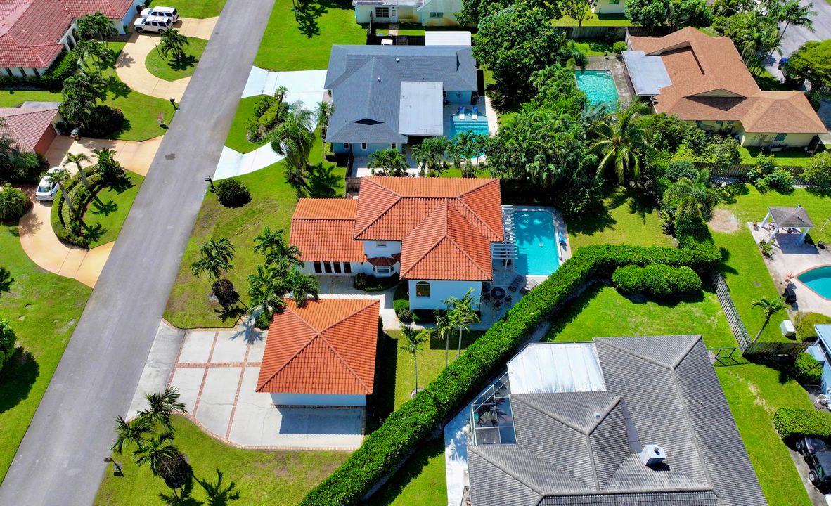 For Rent: $5,300 (4 beds, 3 baths, 2509 Square Feet)