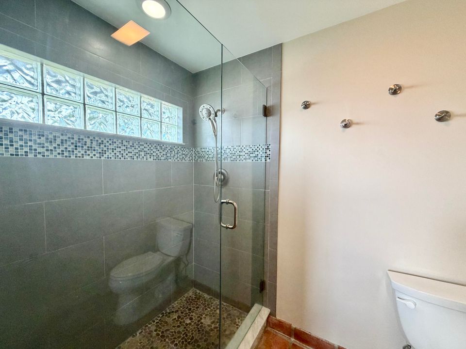 For Rent: $5,300 (4 beds, 3 baths, 2509 Square Feet)