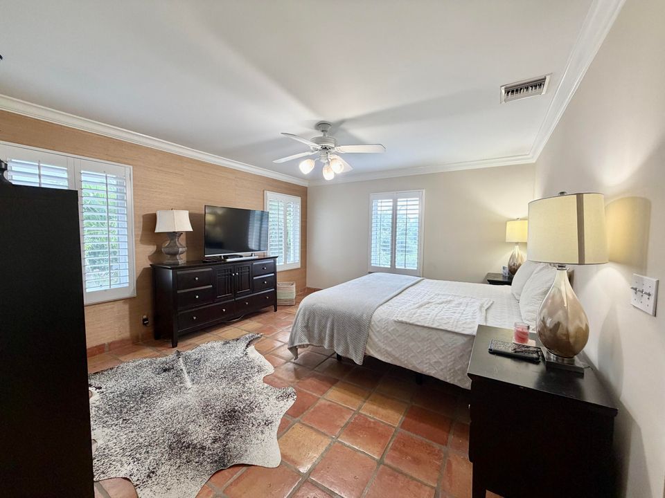 For Rent: $5,300 (4 beds, 3 baths, 2509 Square Feet)