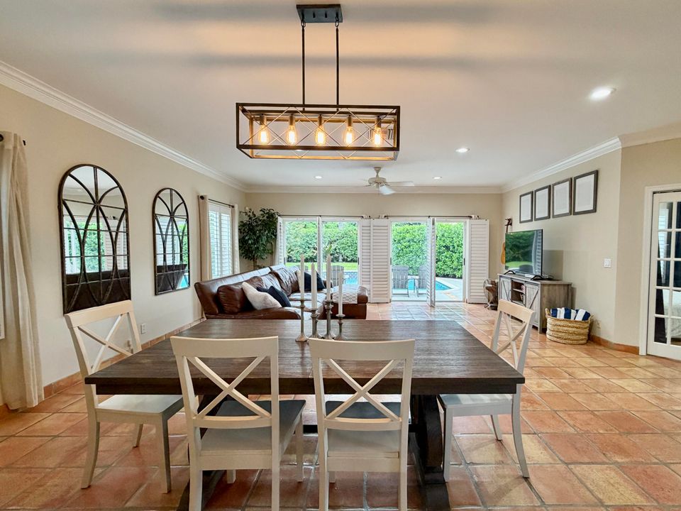 For Rent: $5,300 (4 beds, 3 baths, 2509 Square Feet)