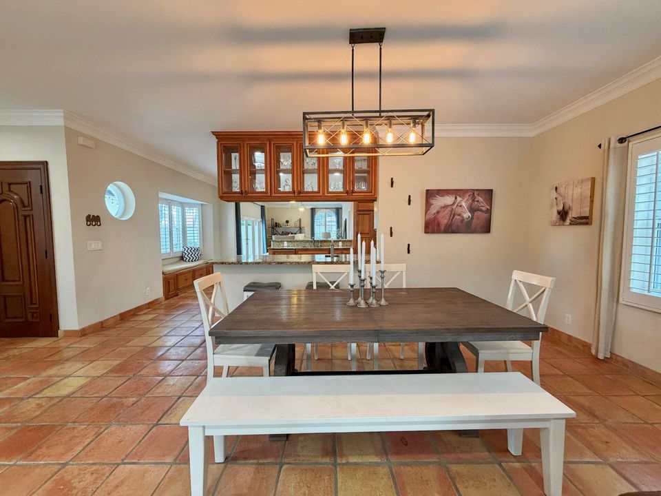 For Rent: $5,300 (4 beds, 3 baths, 2509 Square Feet)