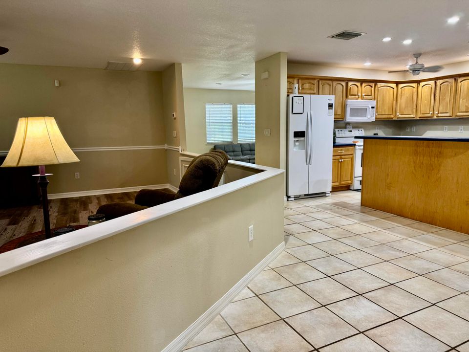 For Sale: $299,000 (3 beds, 2 baths, 1847 Square Feet)