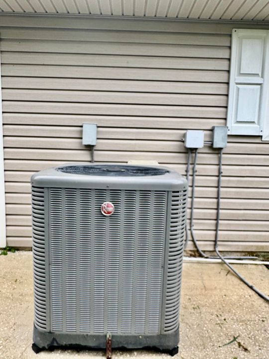 For Sale: $299,000 (3 beds, 2 baths, 1847 Square Feet)