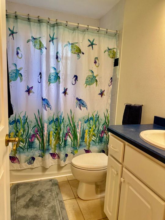 For Sale: $299,000 (3 beds, 2 baths, 1847 Square Feet)