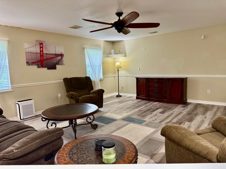 For Sale: $299,000 (3 beds, 2 baths, 1847 Square Feet)