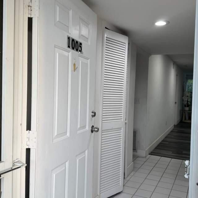 На продажу: $240,000 (2 спален, 2 ванн, 1201 Квадратных фут)