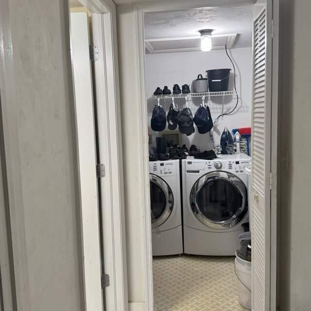 На продажу: $240,000 (2 спален, 2 ванн, 1201 Квадратных фут)