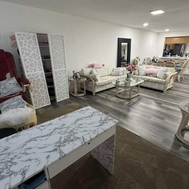 На продажу: $240,000 (2 спален, 2 ванн, 1201 Квадратных фут)