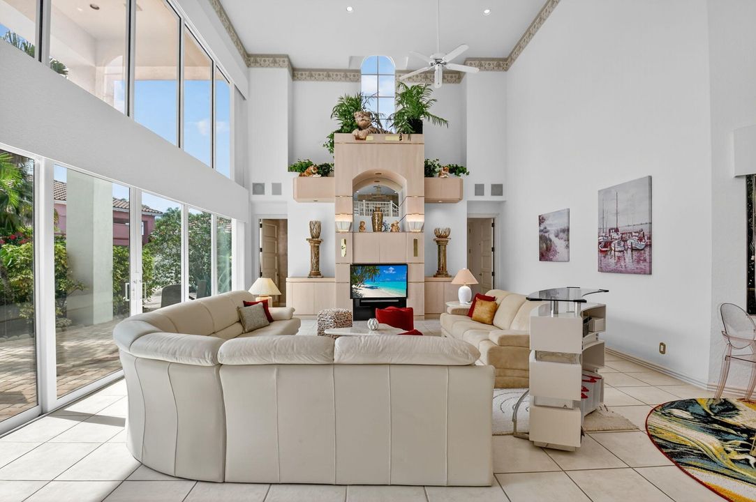 For Sale: $7,775,000 (4 beds, 4 baths, 4394 Square Feet)