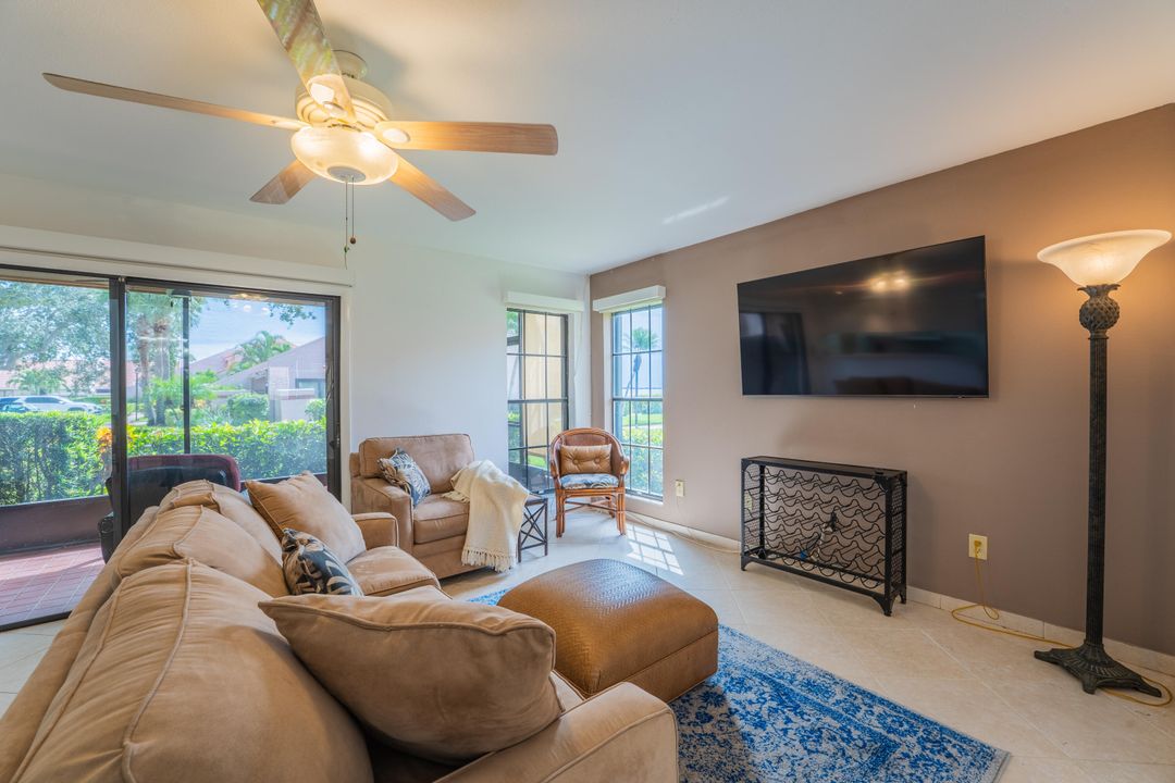 For Sale: $319,000 (2 beds, 2 baths, 1434 Square Feet)