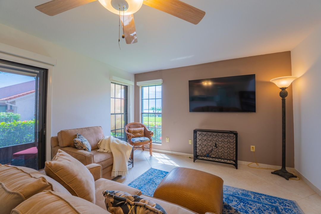 For Sale: $319,000 (2 beds, 2 baths, 1434 Square Feet)